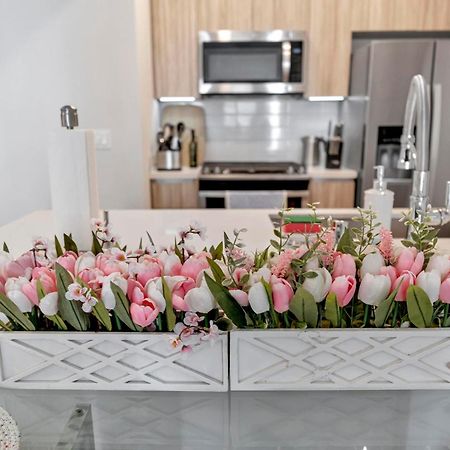 7 Large Down Town Santa Monica Apartment Лос-Анджелес Экстерьер фото