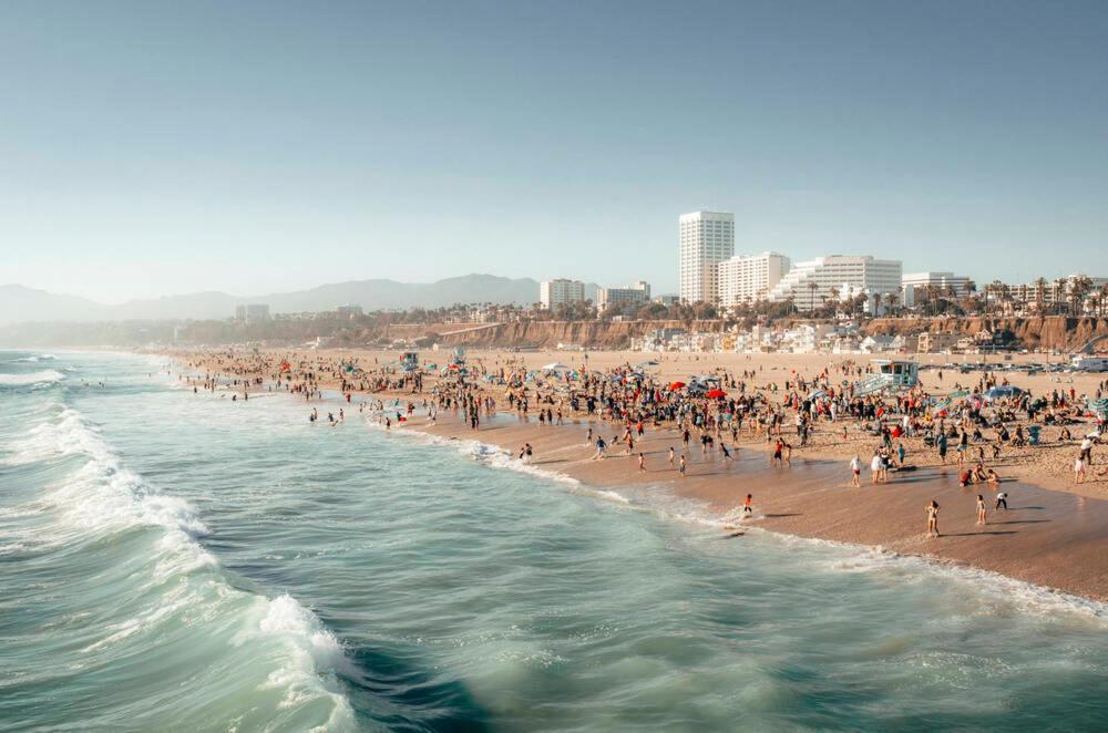 7 Large Down Town Santa Monica Apartment Лос-Анджелес Экстерьер фото
