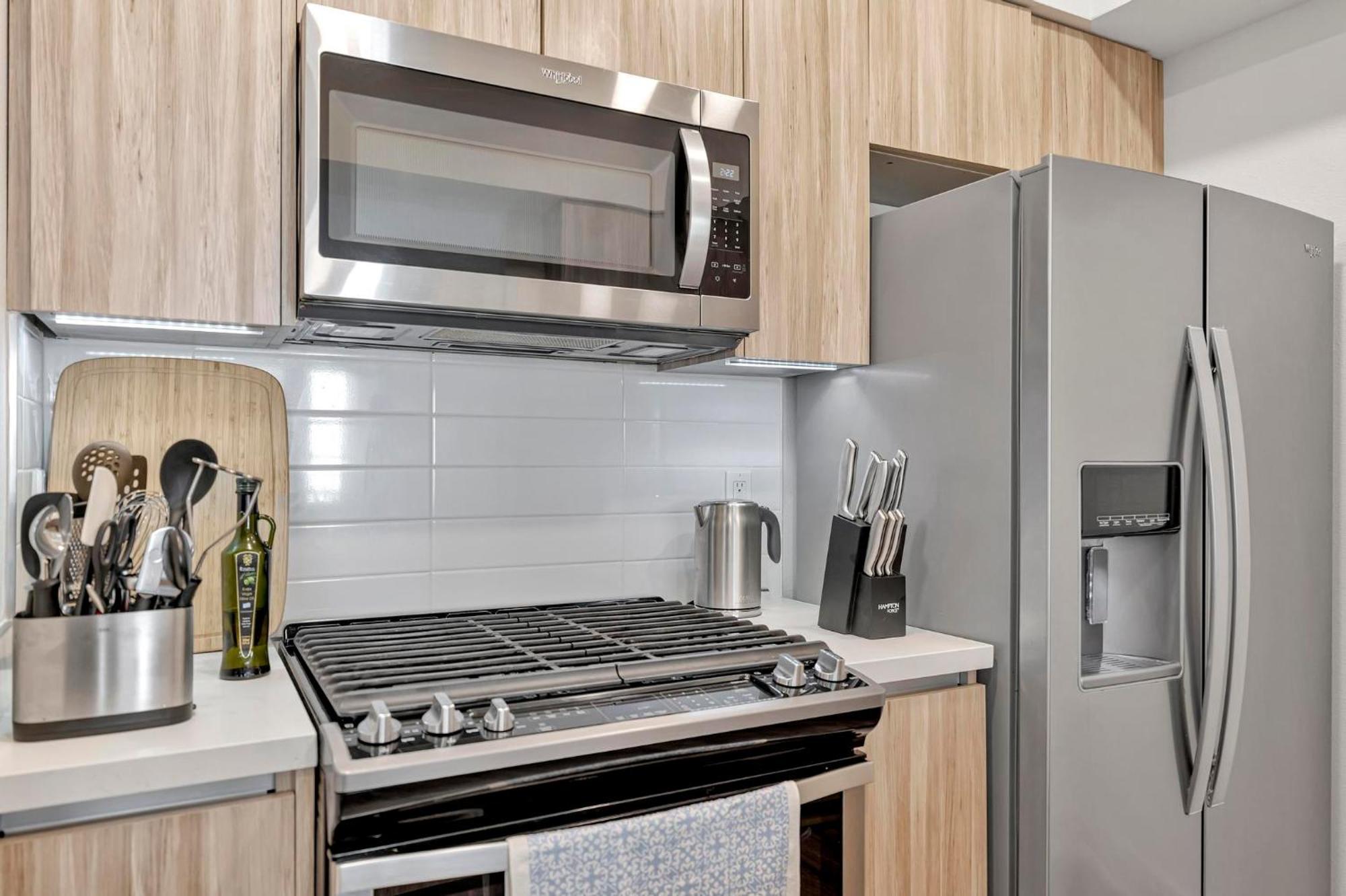 7 Large Down Town Santa Monica Apartment Лос-Анджелес Экстерьер фото