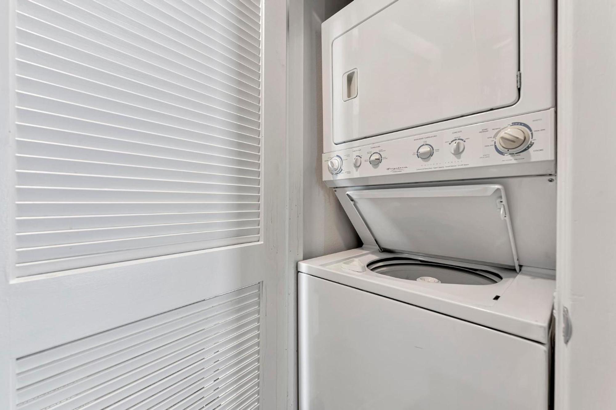 7 Large Down Town Santa Monica Apartment Лос-Анджелес Экстерьер фото