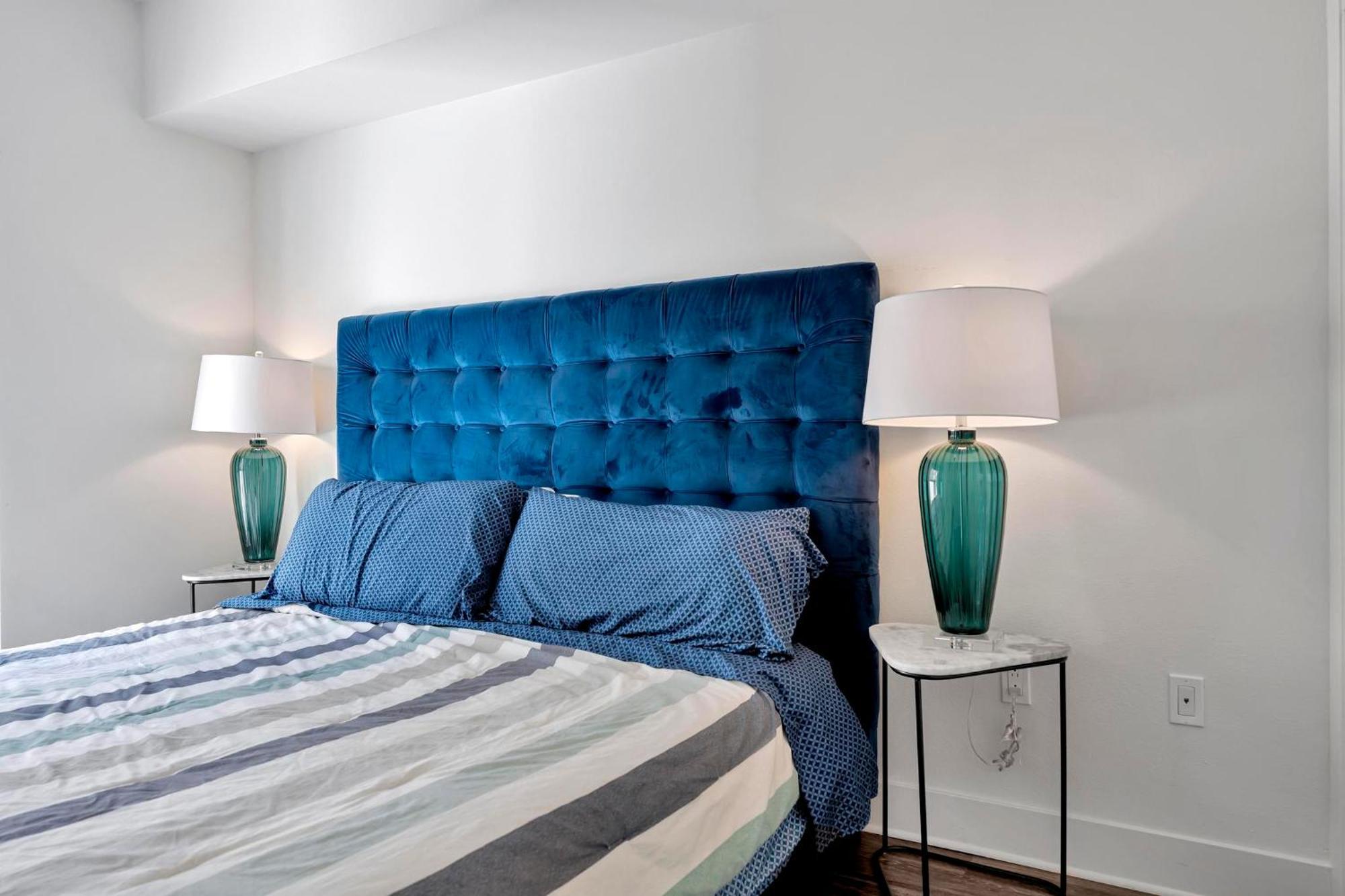 7 Large Down Town Santa Monica Apartment Лос-Анджелес Экстерьер фото